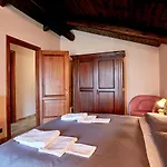 Villa Con Giardino ⭑⭑⭑⭑⭑ - Wifi, Dogs Allowed Biella