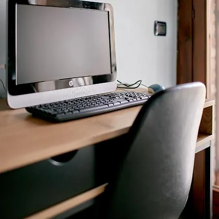 Con Giardino ⭑⭑⭑⭑⭑ - Wifi, Dogs Allowed * Μπιέλλα